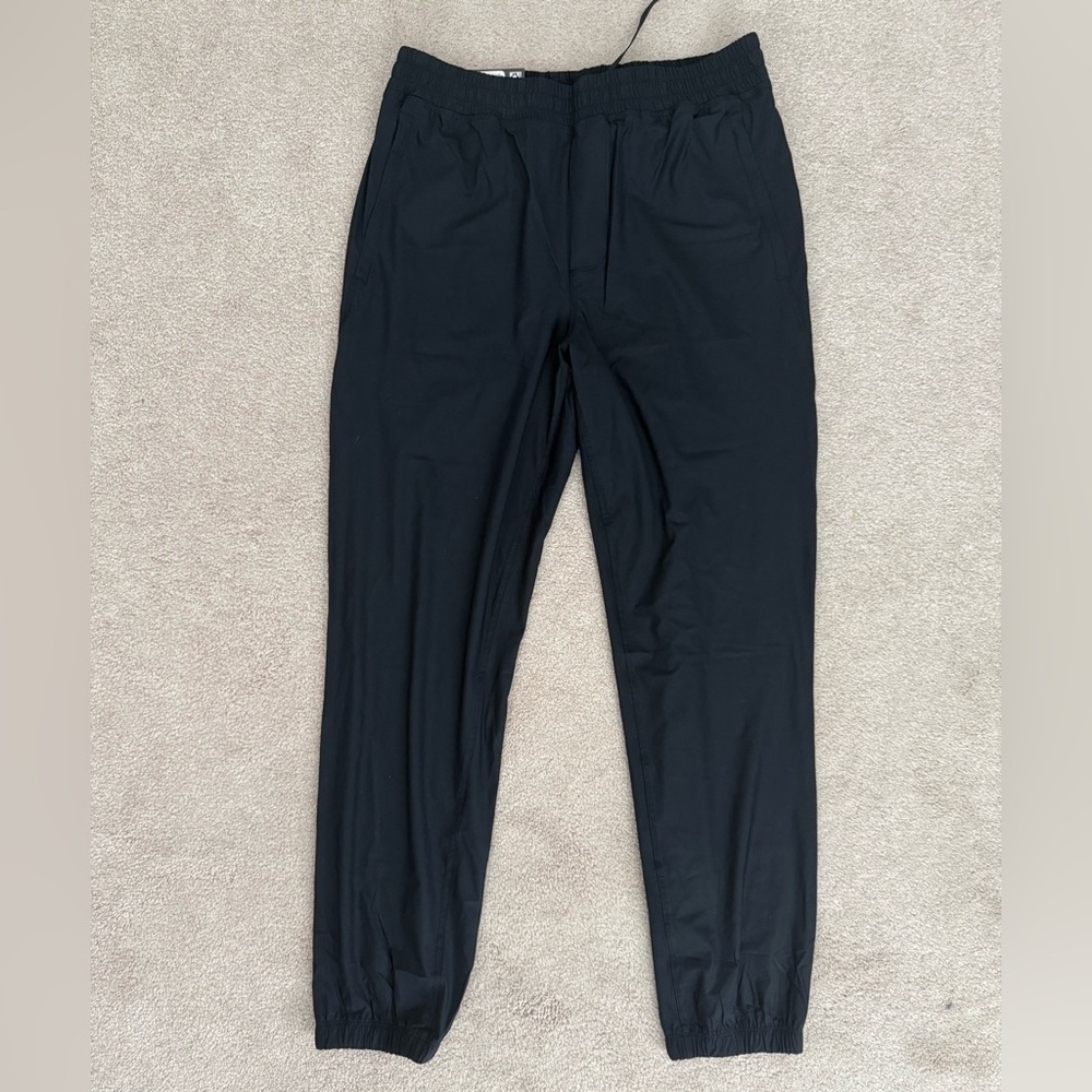 Gapfit men’s motion jogger’s-black